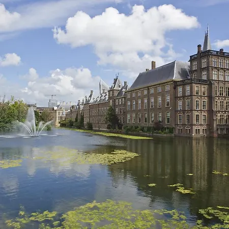Canalhouses