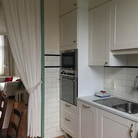 Canalhouses Apartment The Hague