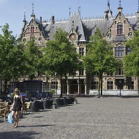 Canalhouses * The Hague